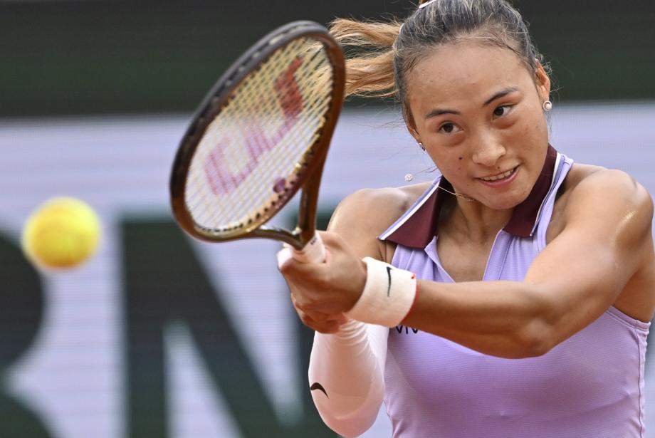 [图]直落两盘！郑钦文2-0阿朗戈晋级下一轮  法国公开赛女单32强网球肘的症状和发病原因
